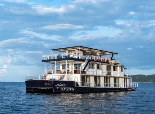 Lake Kariba Houseboat